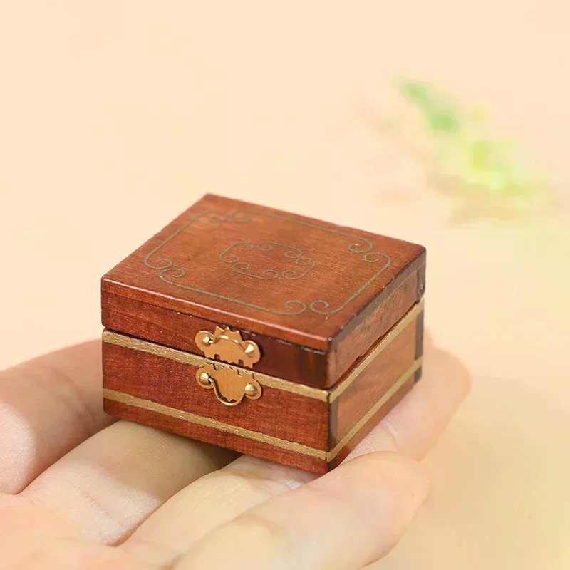 กล่องใส่เครื่องประดับจิ๋ว 1 ชิ้น แบบจำลองบ้านตุ๊กตา ของเล่นเด็ก DIY ของจิ๋วสำหรับตุ๊กตา