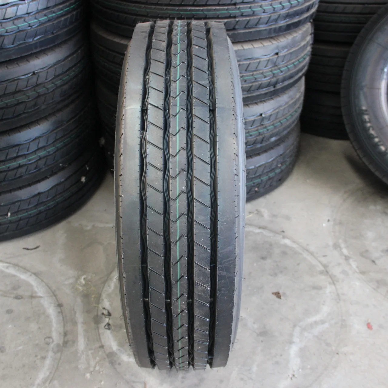 Бескамерная грузовая шина KAPSEN MANUFACTURER Радиальные шины 275/70R22,5 295/75R22,5 285/75R24,5 285/70R19,5 Покрышка для рулевого прицепа