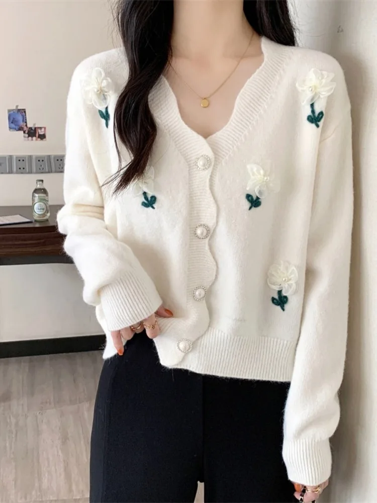 Gentle Sweet Autumn Winter Sweater Women\'s Flower Beaded Knitted Cardigan Long Sleeve Top Casual Warm Ladies Knitwears Coat