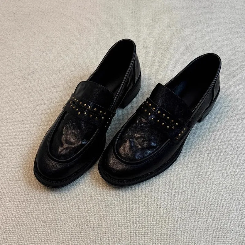 

Pu Leather Leather Retro Round Toe Rivet Pleated Slip-On Thick Heel Loafers Shoes Women Shoes Comfortable Flat Footwear