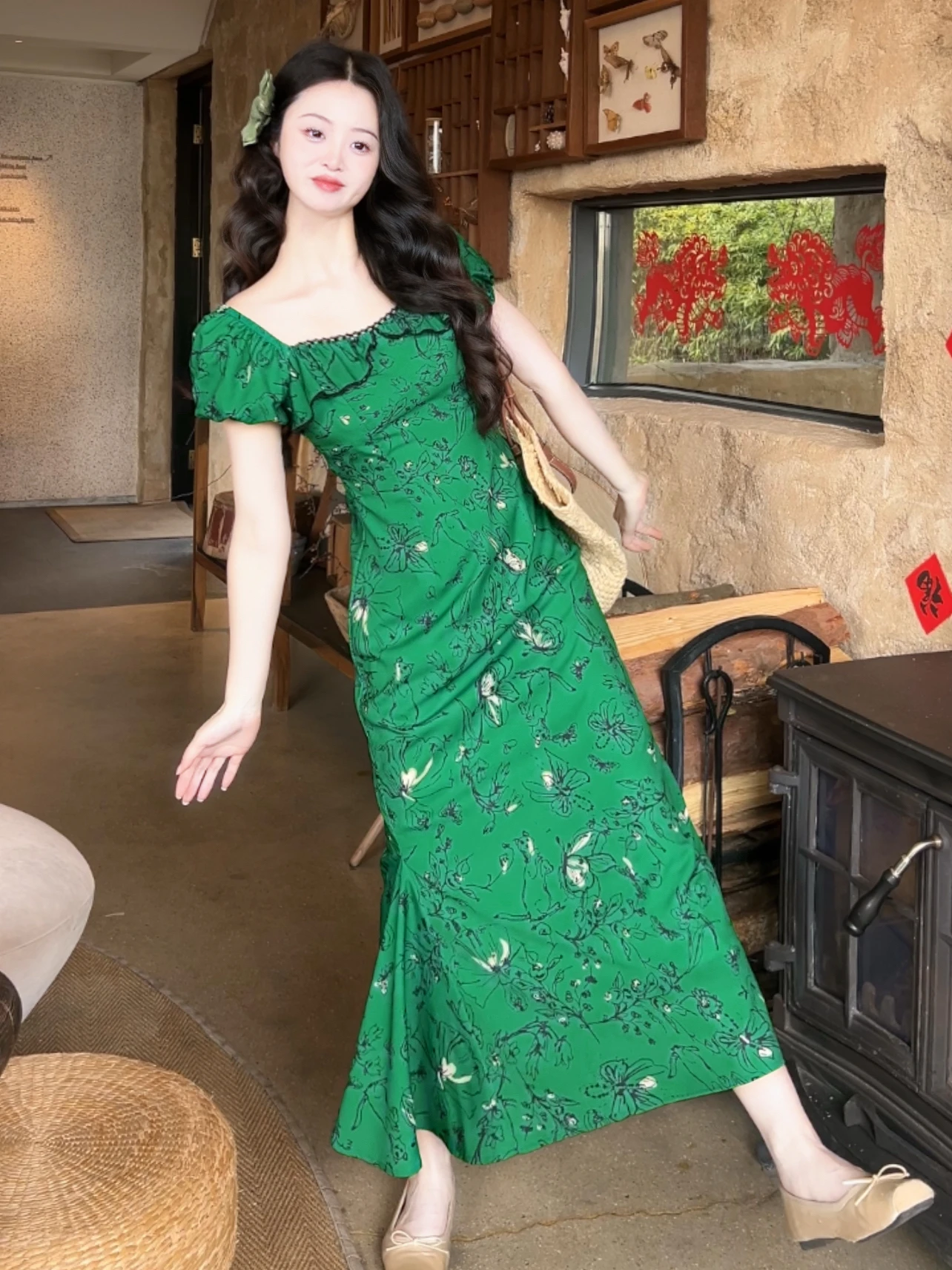 

Green Floral Embellished Empire Waist Fish Tail Skirt Dress Dublin's Green Square Collar Bubble Sleeve Short Sleeve City Comm...