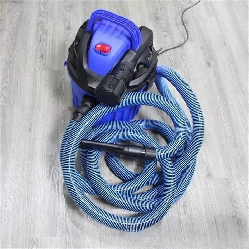 

Wall mounted bucket vacuum cleaner