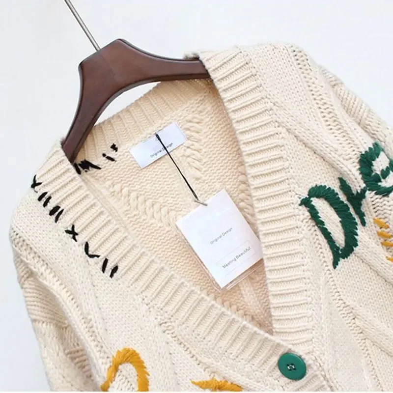 التطريز المرقعة شارع العليا سميكة متماسكة الخامس الرقبة المرأة سترة سترة واحدة الصدر سترة للنساء ملابس الشتاء #5