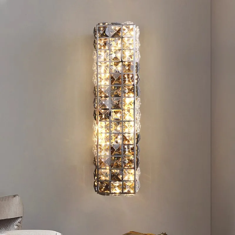 

Прикроватная тумбочка для кабинета, спальни, креативная хромированная хрустальная лампа, современный свет, роскошная гостиная, ТВ-фон, настенная решетка, роскошный настенный светильник