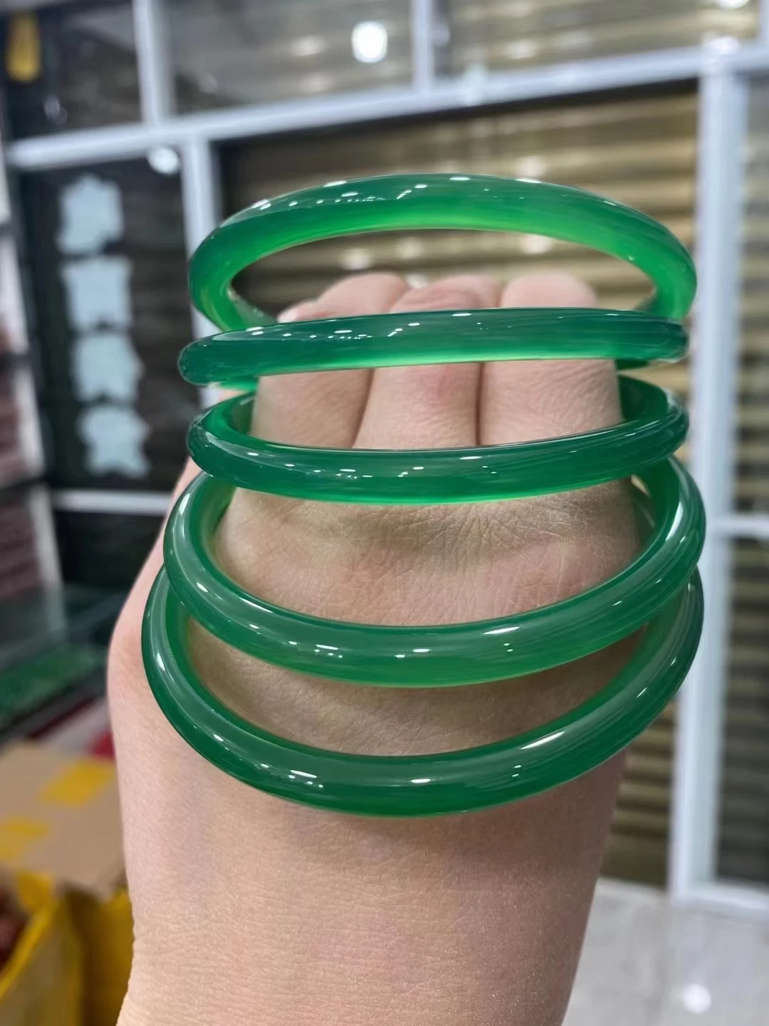 

Newest Pure Natural agate Bangle Exquisite Fashion beauty Bracelet Ice green Thin round bar Bracelet Handring Fine Jewel