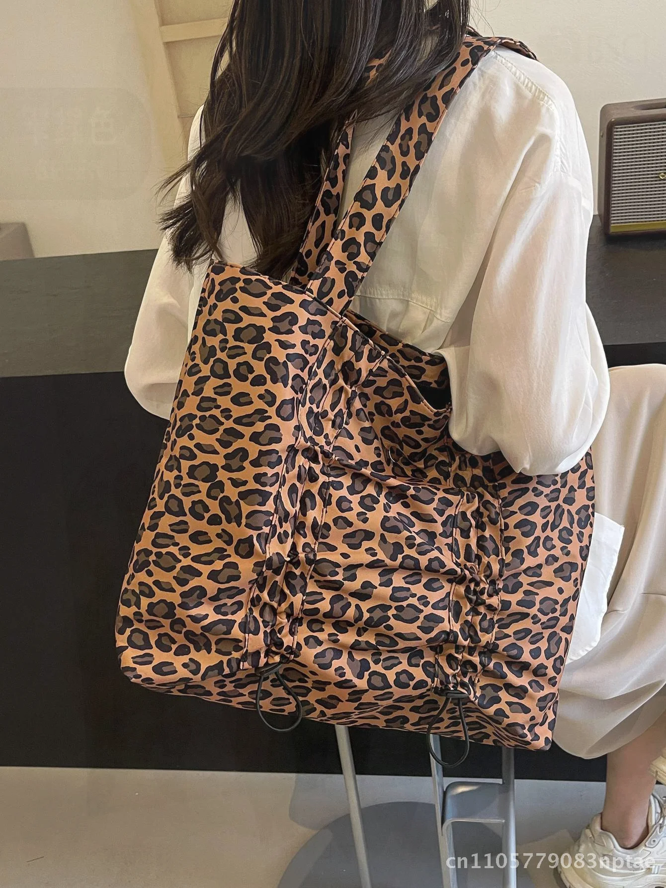 Leopard Canvas Tote Bag Women's Large Capacity Shoulder Bag Urban Minimalist Style White Brown Coffee Color College Students