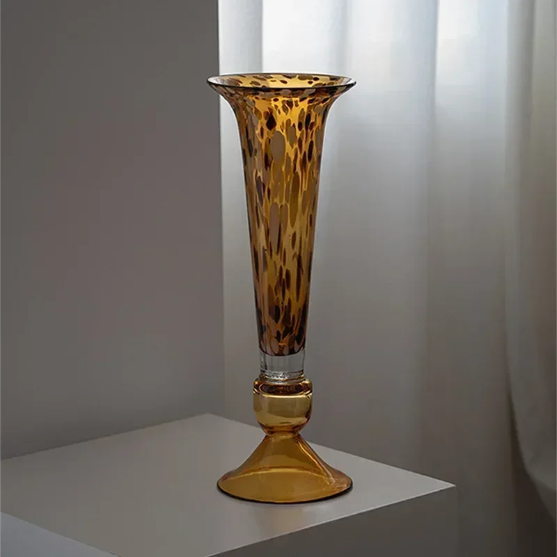 Medieval glass vase ornament, living room flower arrangement, high-end home furnishing, homestay decoration ins wind high-footed