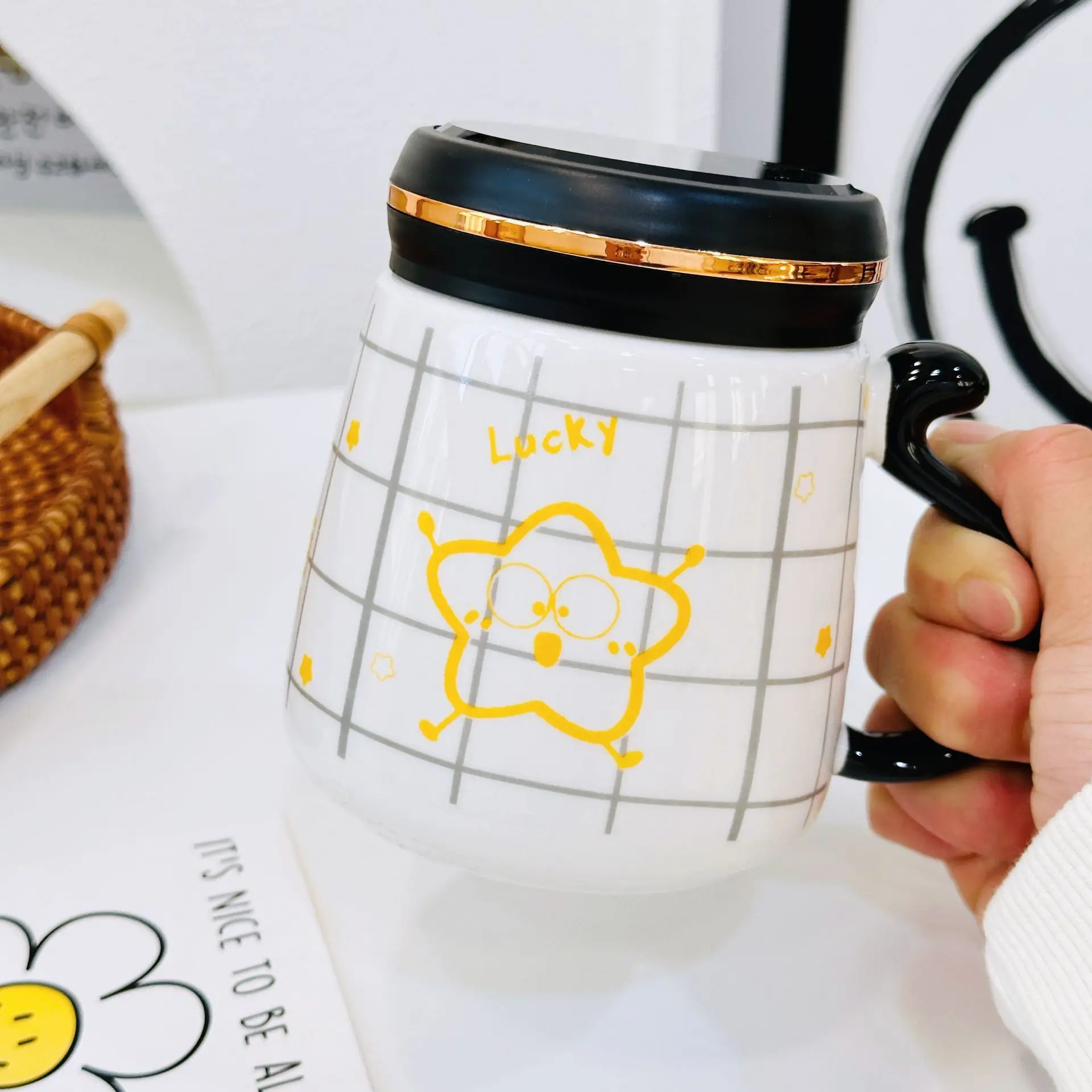 

Facial Expression Smig Face Dust Proof Mirror Star Ceramic Cup Couple Mug Gift Box Set Water Bottle