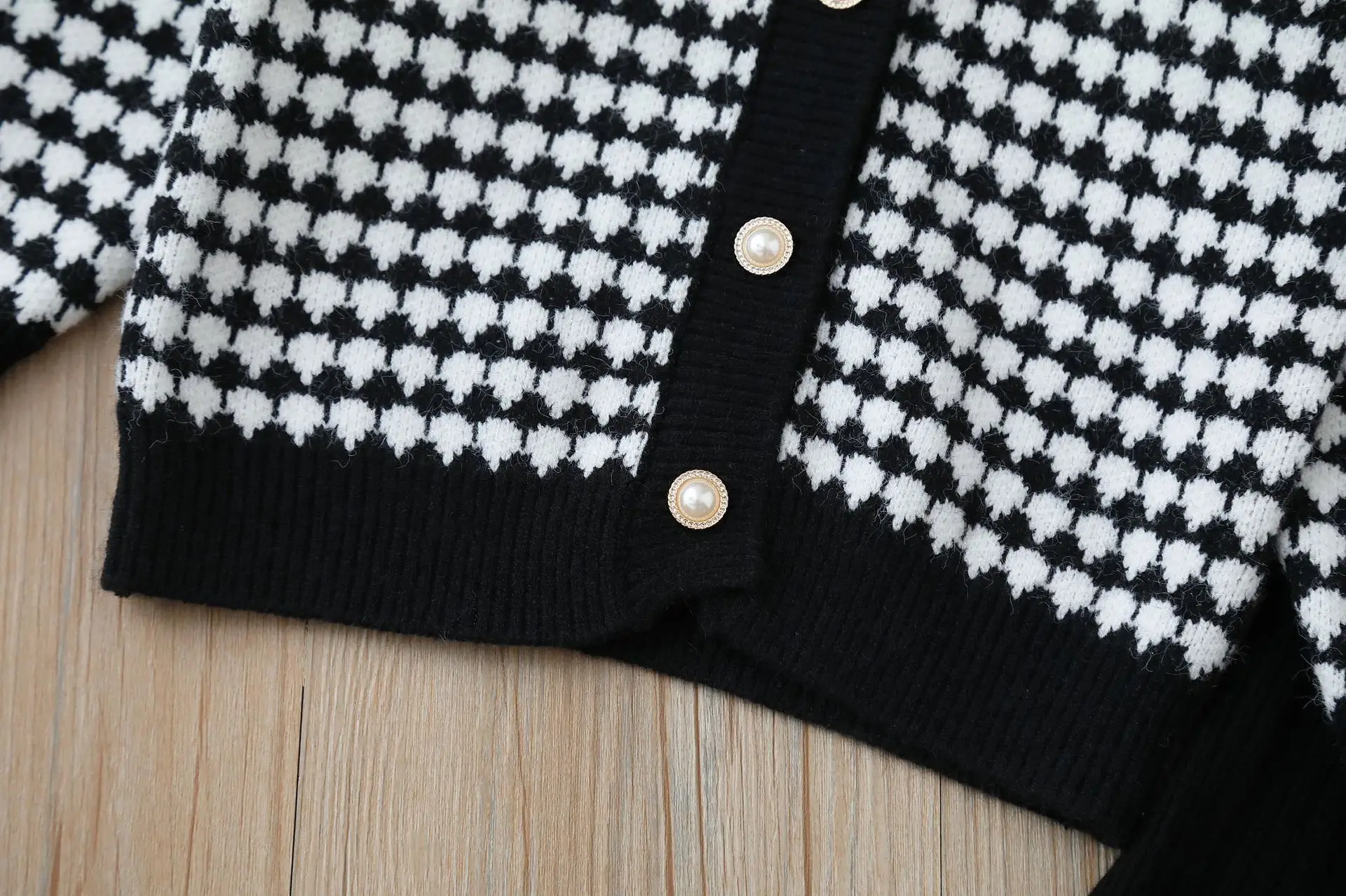 طقم سترة محبوكة مكونة من قطعتين للفتيات لخريف وشتاء 2025 سترة مربعة بنمط جديد للفتيات الصغيرات سترة صوفية #5