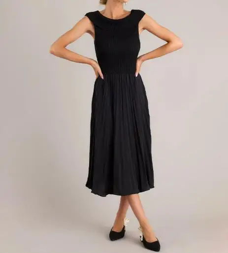 

Summer Vacation Dress Woman Elegant and Fashionable Y2K One Neck Solid Color Knitted Sweater Pleated High Waisted A-Line Dress