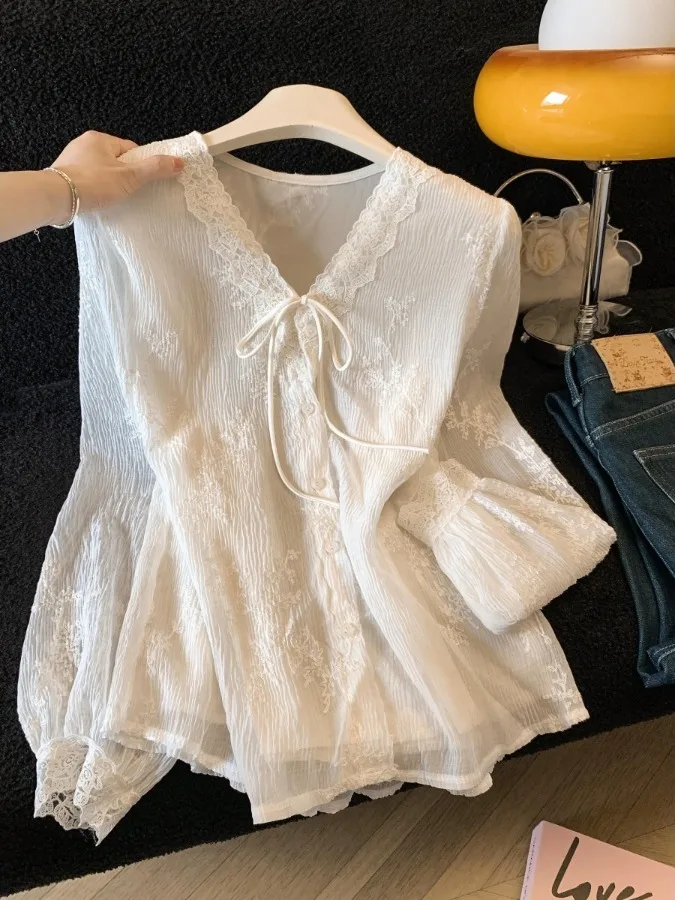 

Elegant Embroidered Lace Shirt Women's Loose Long Sleeve Sweet Style Spring New Arrival Breathable Comfortable Polyester Fiber