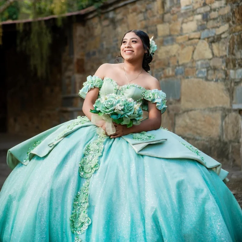 

Shiny Green Quinceanera Dress off-shoulder Glitter 3D Flower Decal Layering Long tail Bow vestidos de 15 Quinceanera ﻿Customize