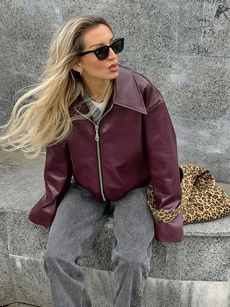 جديد بولي Leather سترة جلدية النبيذ الأحمر التلبيب فضفاض سستة السائق سترة جلدية الخريف الشتاء موضة جديدة تخفيف معطف المرأة