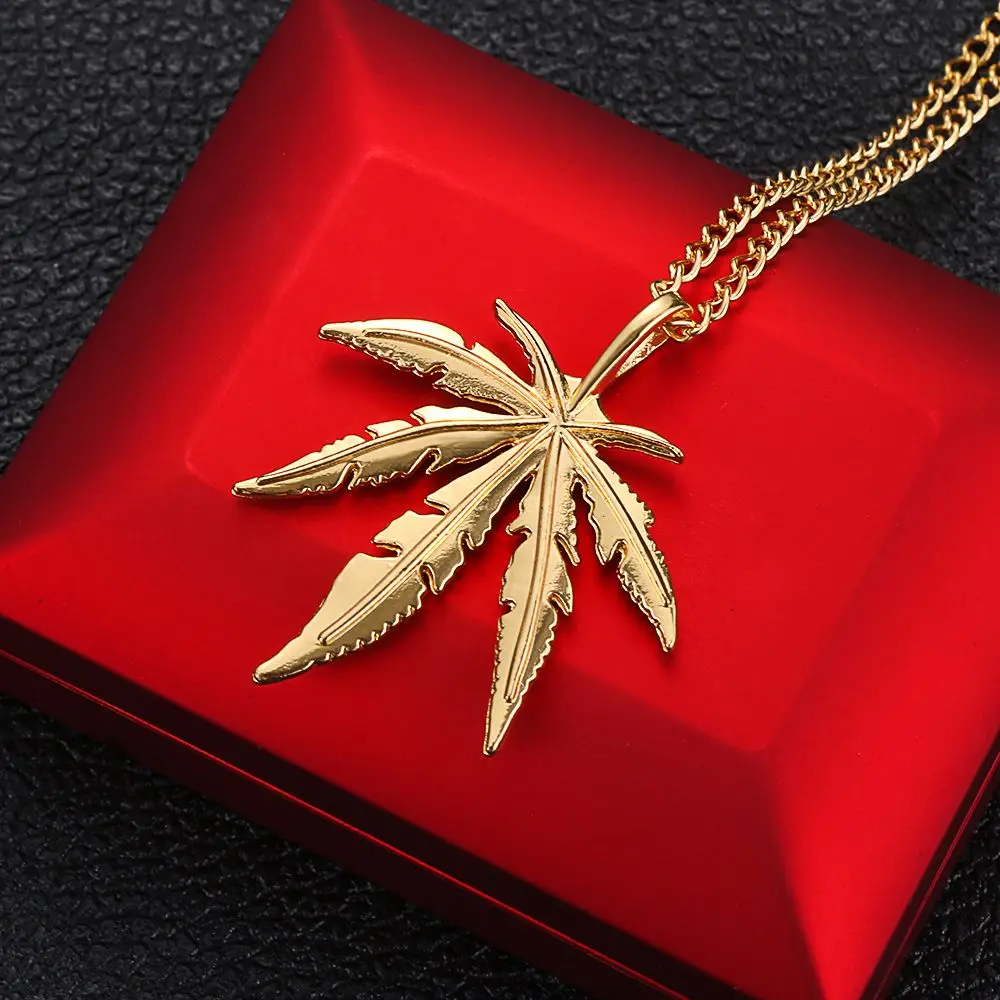 1PC Fashion Maple Leaf Necklace Titanium Steel Leaf Pendant Vintage Glittery Charm Chain Gift Jewelry Hip Hop Jewelry Accessorie