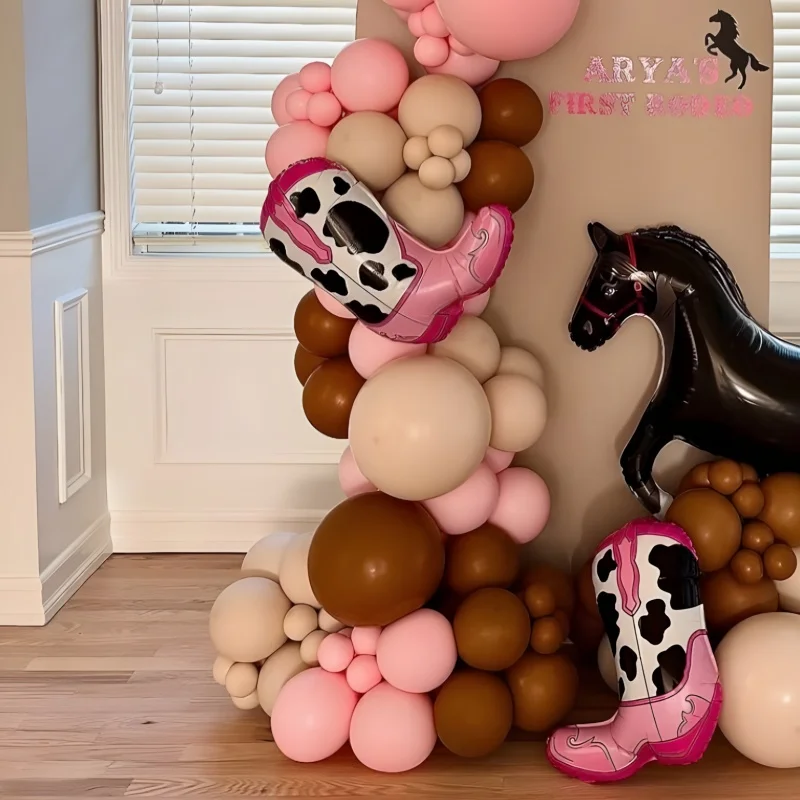 Kit de Guirnalda de Globos de Carreras de Caballos de 104 Piezas – Globos Blancos, Rosas y Marrones, Decoraciones de Fiesta de Vaqueros del Salvaje Oeste