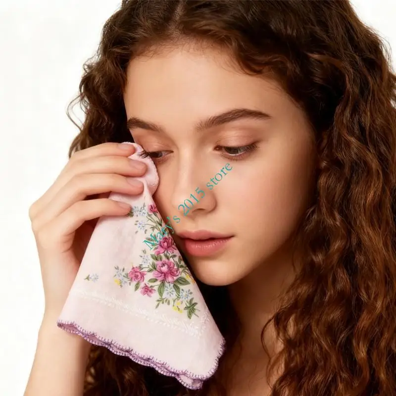 E15F 3/6 قطعة منديل قطني مطبوع أنيق خفيف الوزن بحجم الجيب للاستخدام اليومي #1