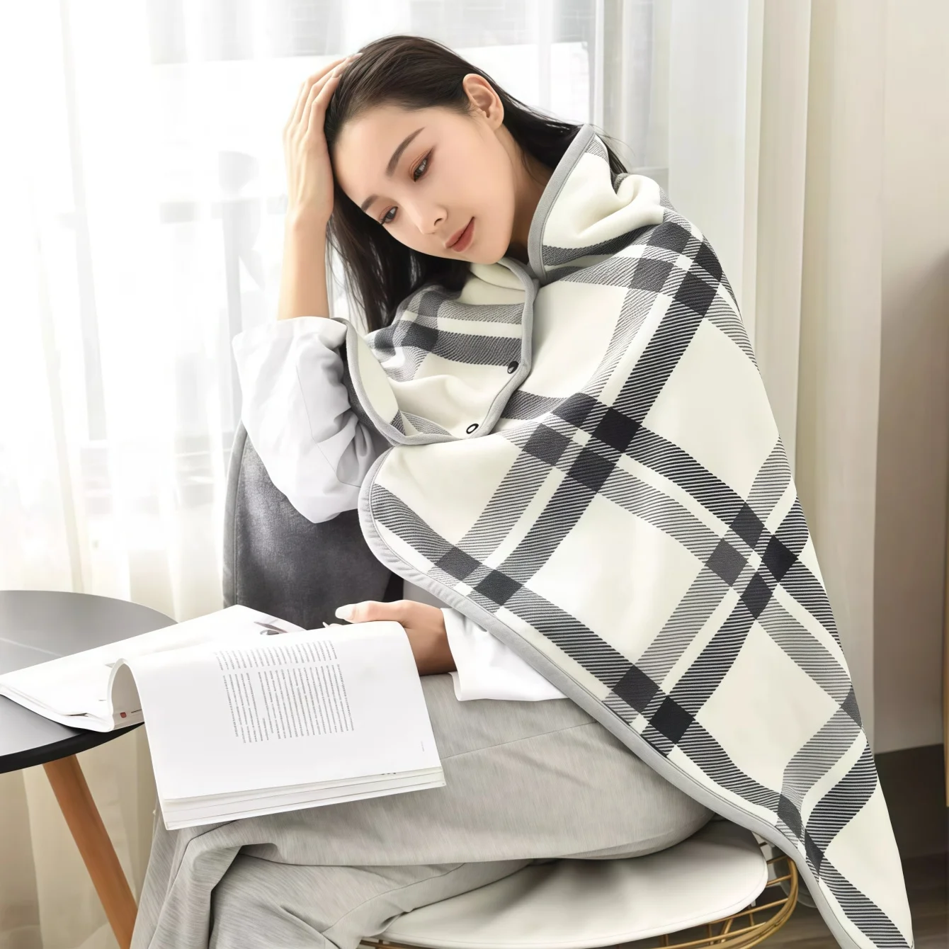 

Fleece Wearable Blanket, Plaid Lap Blanket Comfy Poncho Throw with Button Plaid Throw Cushion for Bed Sofa Office