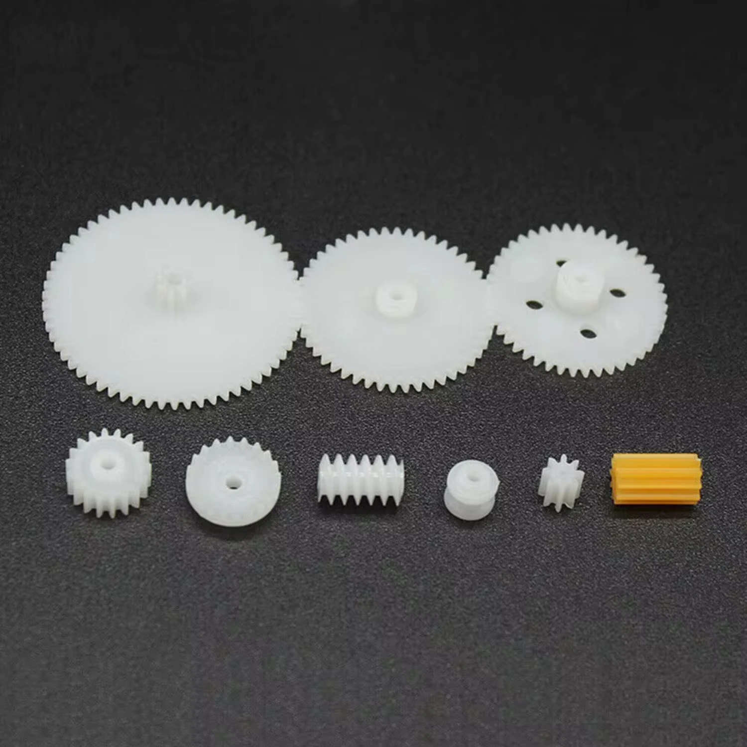 200pcs Mixed Plastic Toothed Wheels Sector Gears Module 0.5 Toy Robot Parts DIY