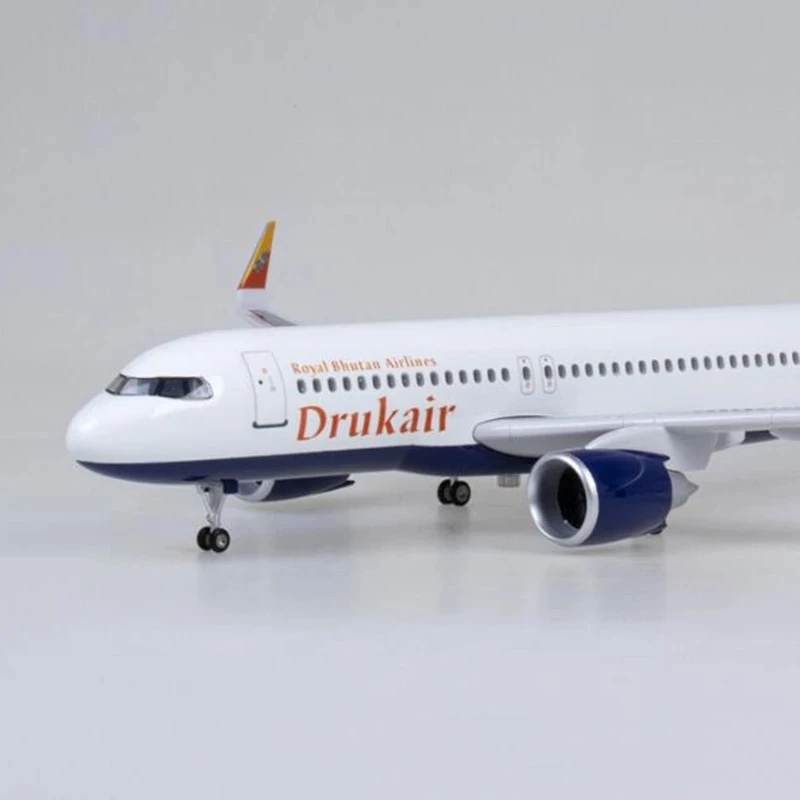 47CM 1/80 Aircraft A320 NEO Bhutan Drukair Airlines Miniature Airplane airport Model Plane Aviation for Collections and Displays