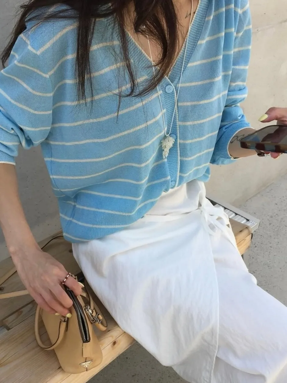 

Chic Thin Stripe Knitted Open Cardigan Women's Summer New Gentle Aosphere V-ne Long Sve Trendy Top Polyester Fiber 00%