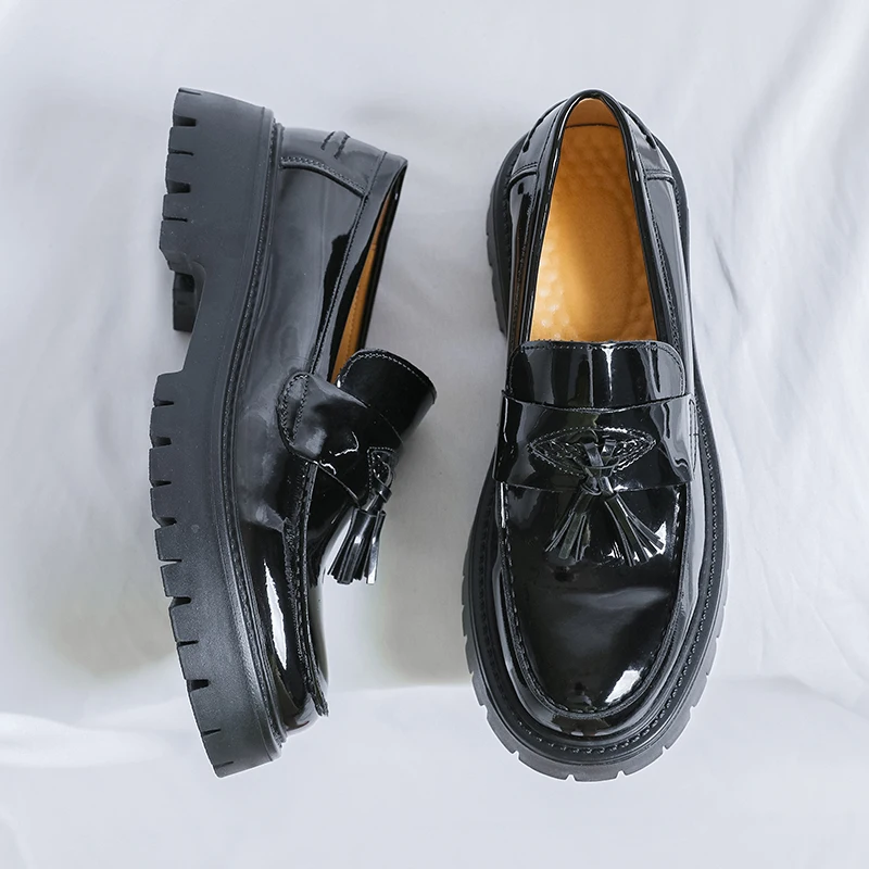 Spring Comfort Thick Soled Leather Shoes Black Tassel Loafers Slip-On Wedding Party Men Shoes High-quality Business Formal Shoes