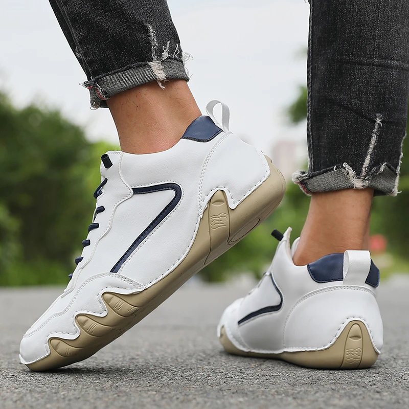 

Повседневная обувь. Мужские кроссовки. Удобные летние прогулочные лоферы. Британская деловая одежда. Мокасины. Новые роскошные спортивные туфли для мужчин.