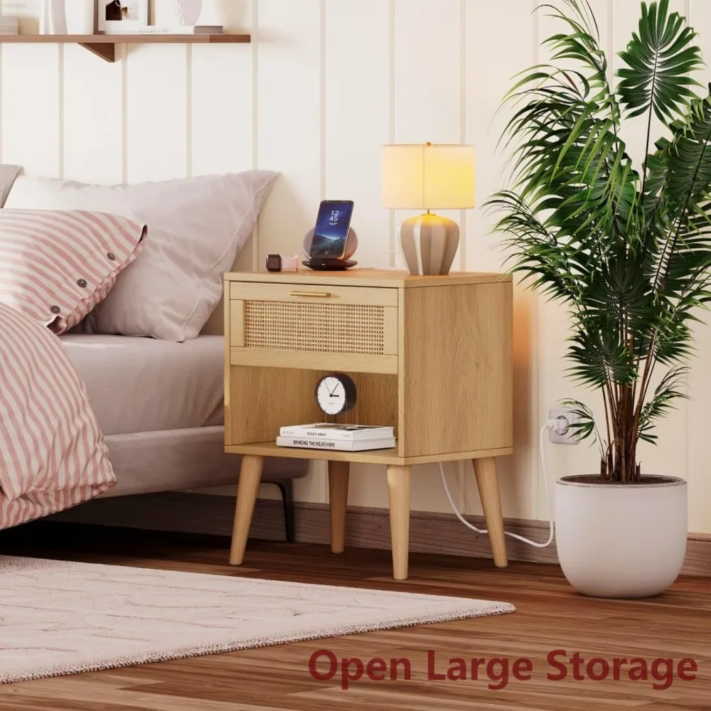 Coppia di comodini Irontar da 17,7 per camera da letto, con stazione di ricarica e cassetti in rattan, comodini in stile bohémien