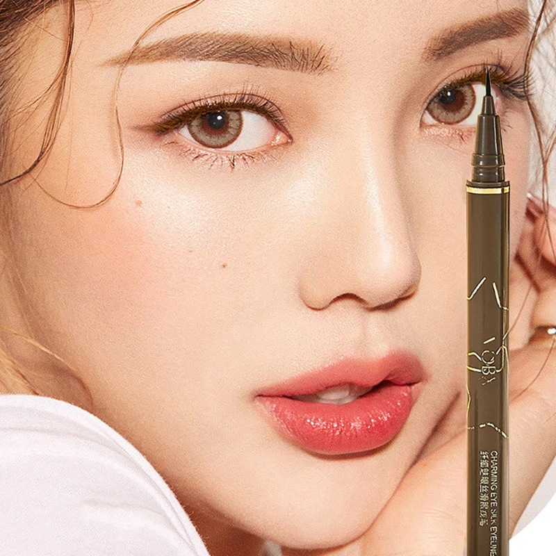 Ultra dünner schwarzer flüssiger Eyeliner-Stift wasserdichter, schnell trocknender Eyeliner-Bleistift, langlebige, nicht verschmierende Kosmetik werkzeuge für Frauen