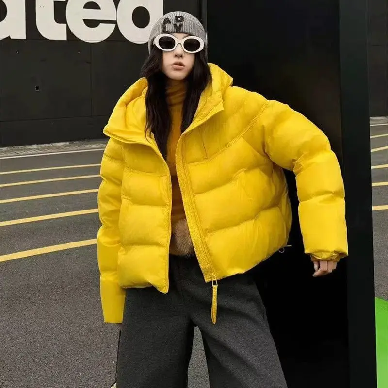 Nueva chaqueta de plumón de otoño e invierno para mujer, Parka corta con capucha de plumón de pato blanco, chaqueta informal abombada, abrigo cálido de estilo occidental a la moda