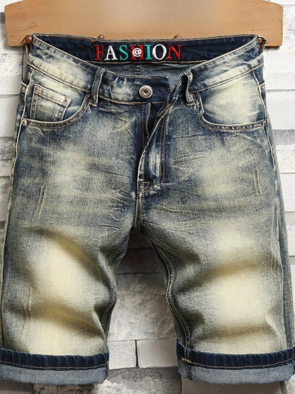 

Мужские джинсовые шорты в стиле ретро с эффектом потертости, модные, повседневные, эластичные, средней длины, с эффектом потертости, в стиле кэжуал, от известного бренда