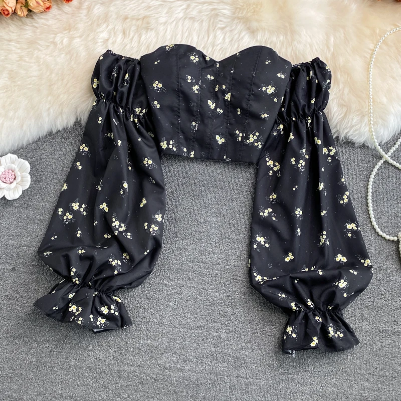 Sexy One-oulder Floral Print Bustier Top with Bubble Sves Long Sve ort Sle Ele Women's irt Korean Version