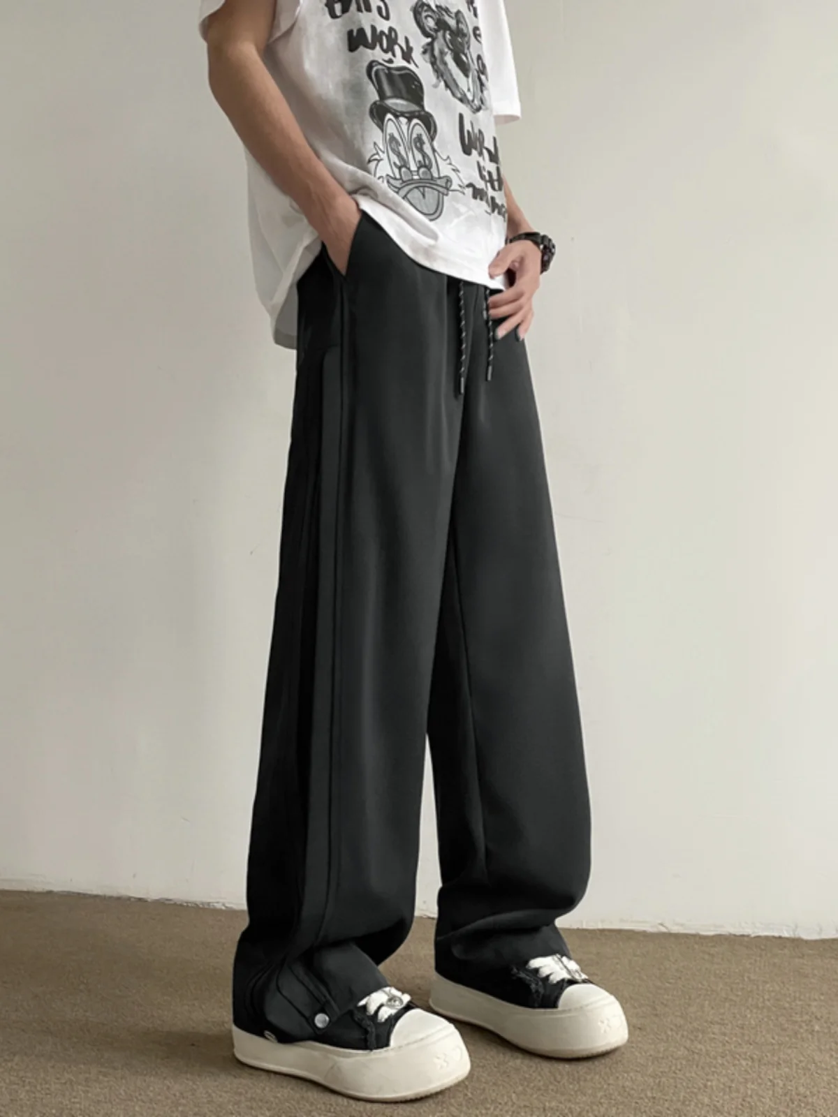 

Ice Silk Men's Summer Thin Wide Leg Pants Loose Faion Straight Cut Casual Long Trousers for Teenagers Breathable Comfortable