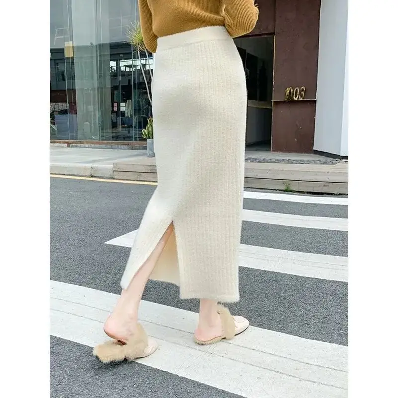 

2024 Wool Knitted Skirt Women's New Autumn and Winter High-waisted All Matching Medium Length Dress Split One-step Skirt LJ199