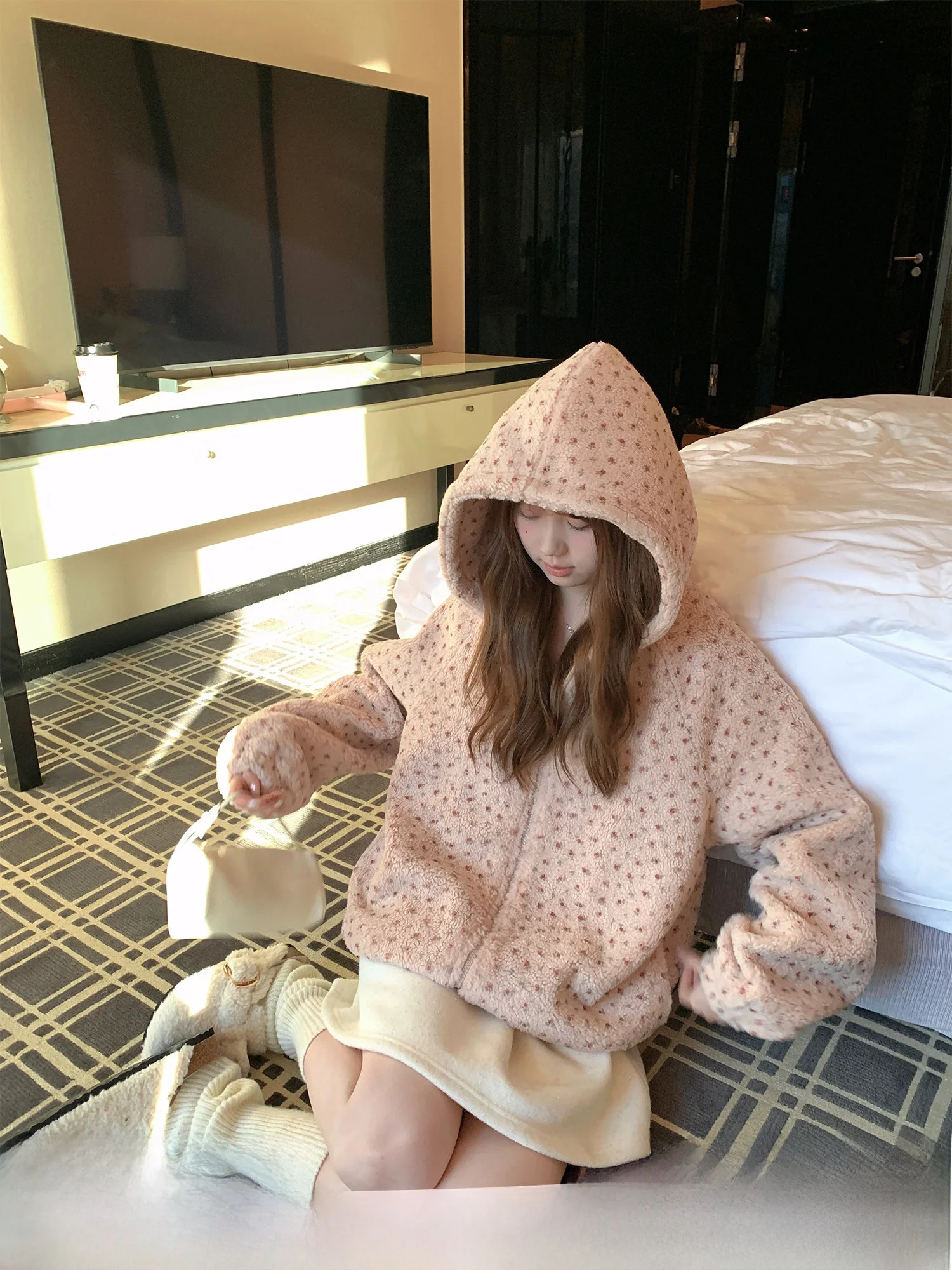 

Rose Tea Floral Lamb Fur Collar Cotton Jacket Women's Winter Pink Warm Plush Top Girl's Style Standard Fit Printed Long Sleeve