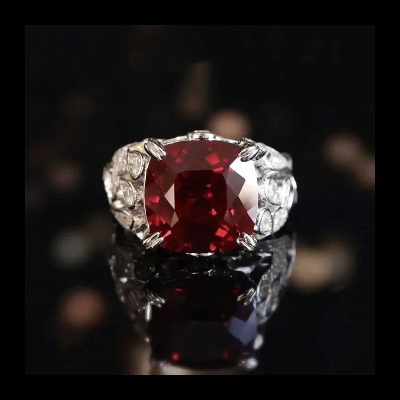 يوصي Xiaohongshu مائة طيور Chaofeng قلادة قلادة، سوبر فلاش عالية الكربون أقراط الماس، افتتاح الكنز اللون