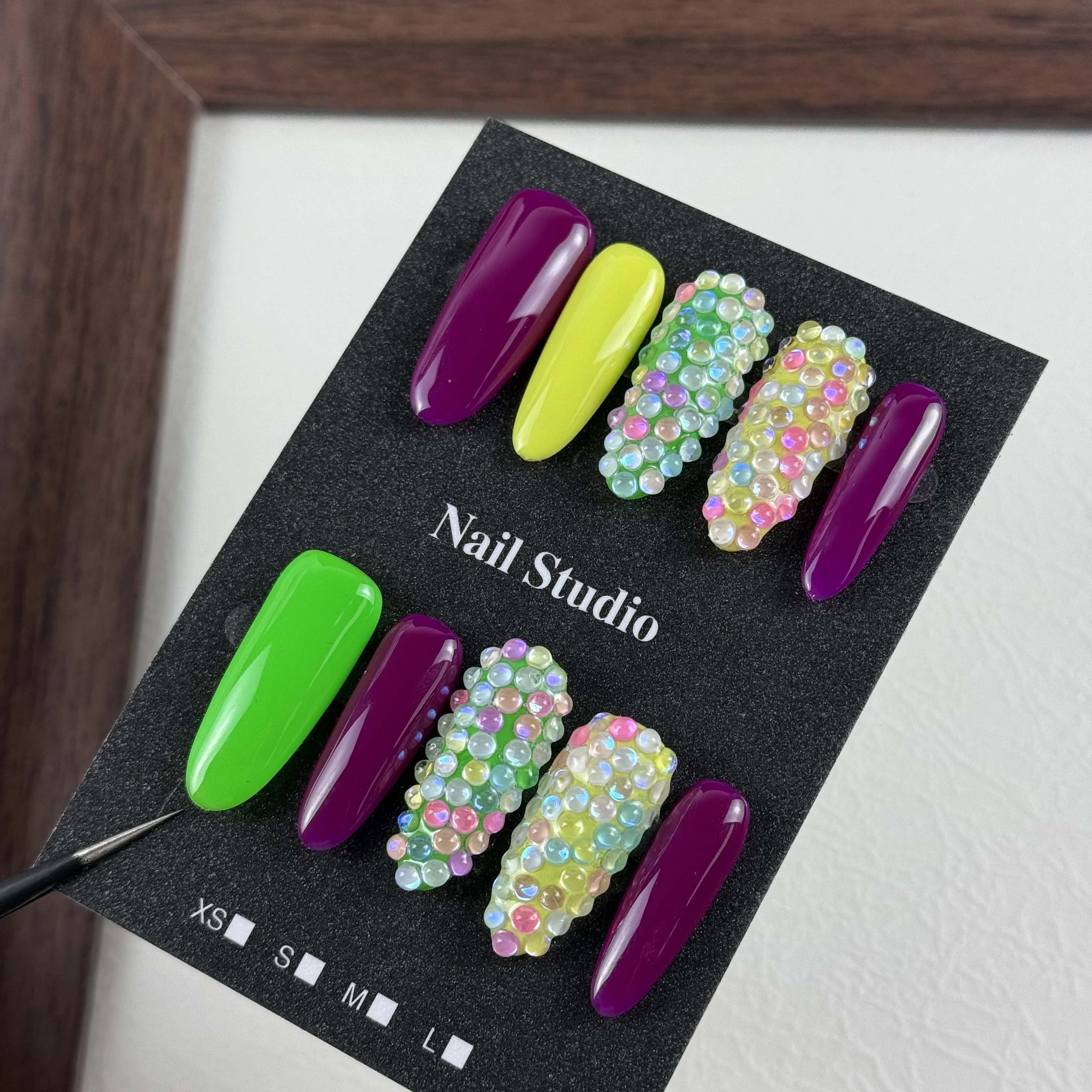 10pcs high-end The Minimalist Dopamine Series, hand-painted with contrasting colors, featuring dazzling sparkly diamond handmade