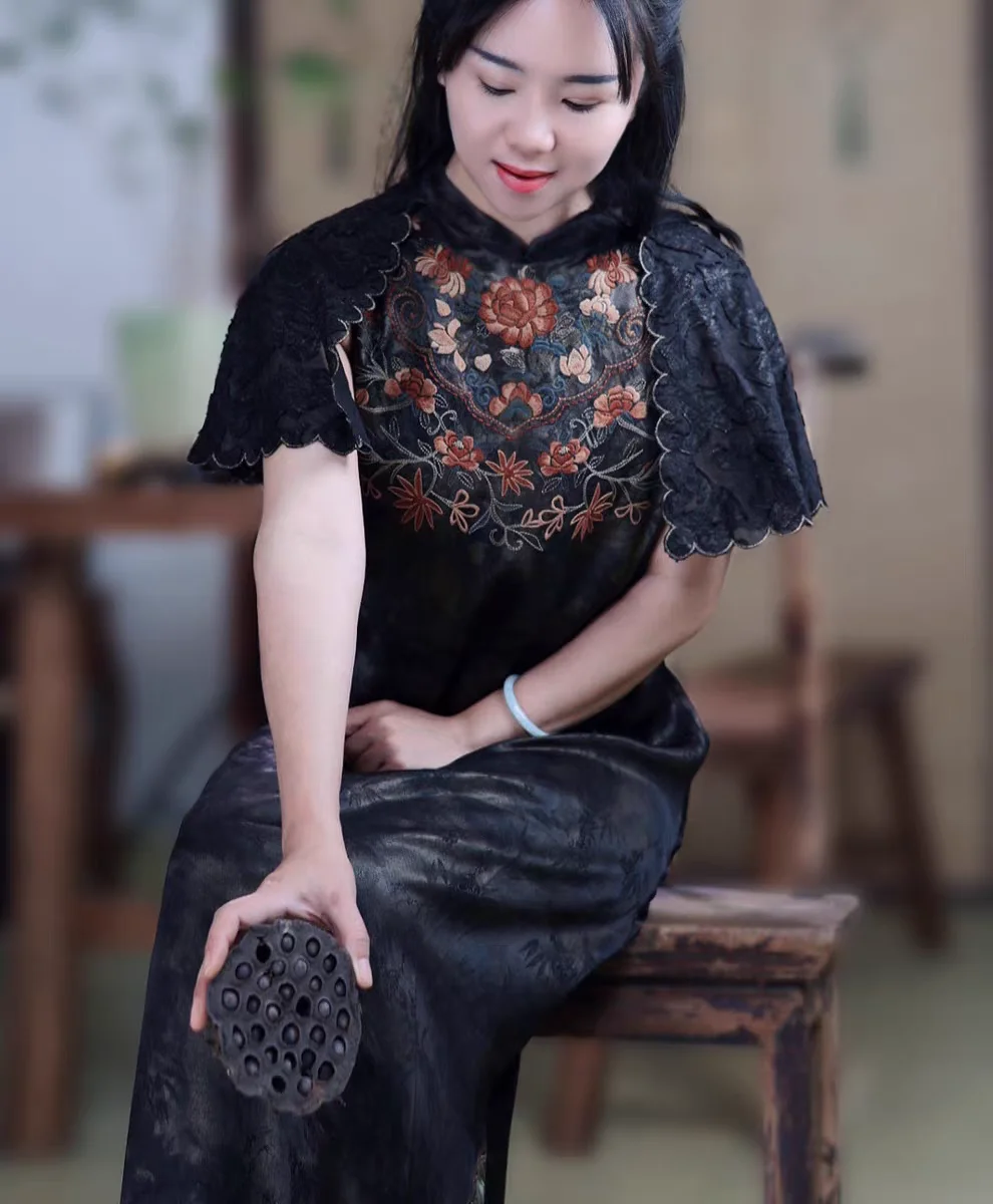 

Luxury cheongsam dresses Black Butterfly sleeve split long dresses Chinese style embroidery summer dresses fashion ball gown