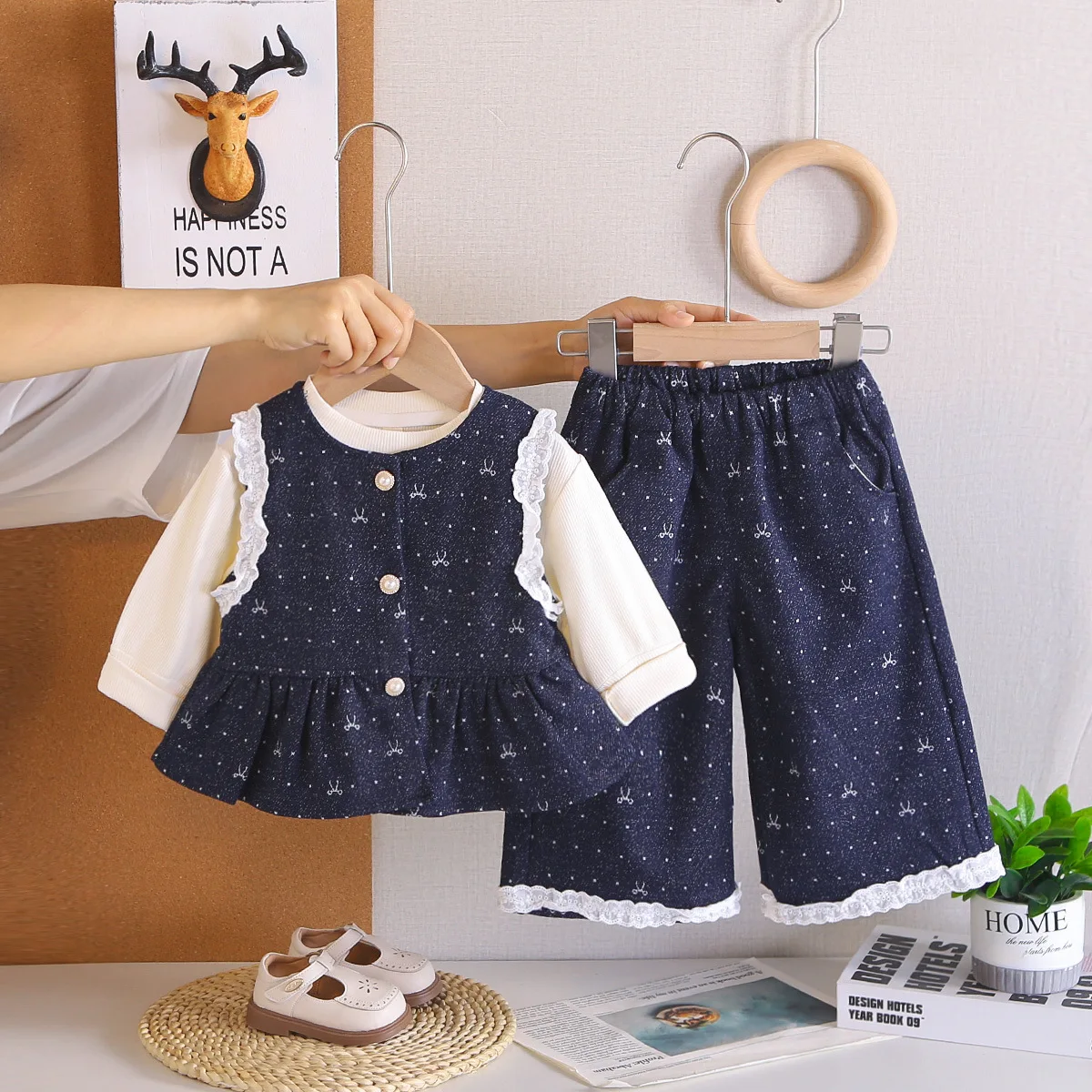 Girls Fall Set 2026 New Stylish Kids Spring Autumn Baby Girl Trendy Elegant Style Vest Three Piece Set