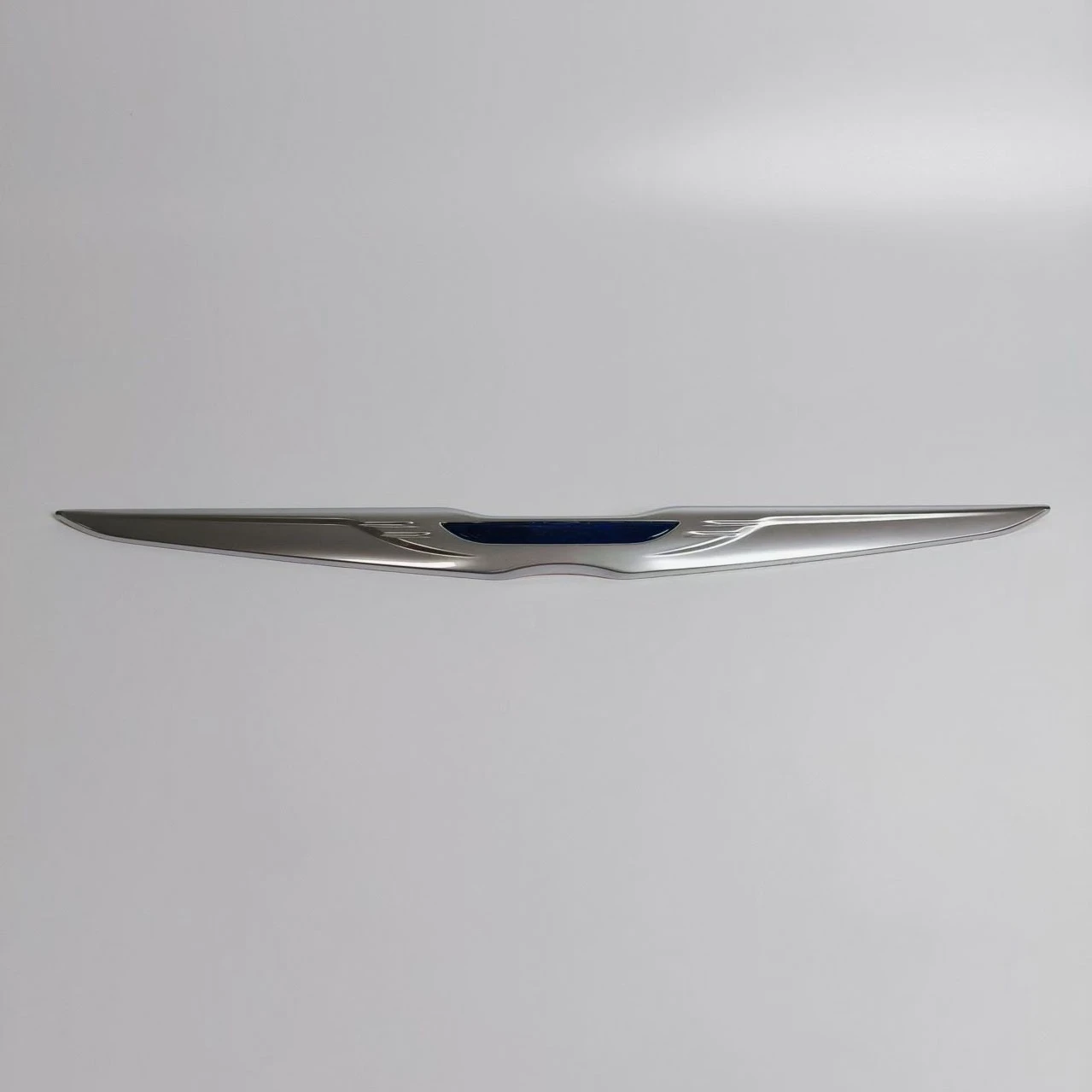 

Fit for 2011-2019 Chrysler 300 SILVER WINGS W/ BLUE,Black ACCENT Golden ,oval EMBLEM BADGE NAMEPLATE front grille. rear Deacklid