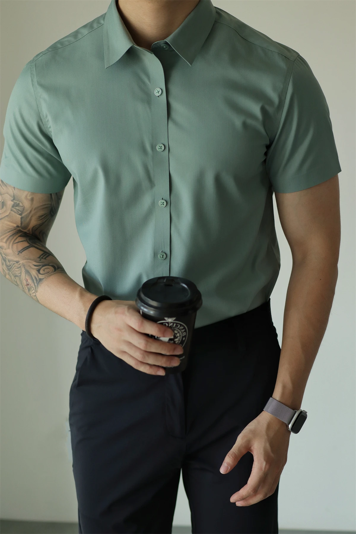 Ice Silk Cool Feeling Slim Fit Short Sleeve Business Casual Commuter Shirt No Ironing Required Seamless Technology Three Proo...