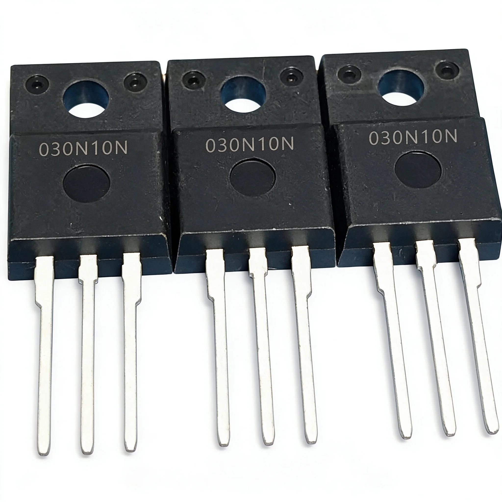 10piece IPA030N10N3G 030N10N 79A/100V N Power Relay