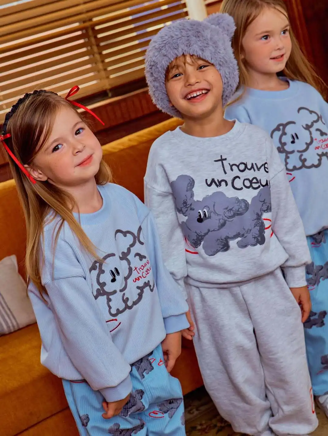 طقم سويت شيرت للأطفال 2025 خريف/شتاء وصل حديثًا سروال كاجوال من القطن الخالص مبطن بالصوف دافئ للأولاد والبنات