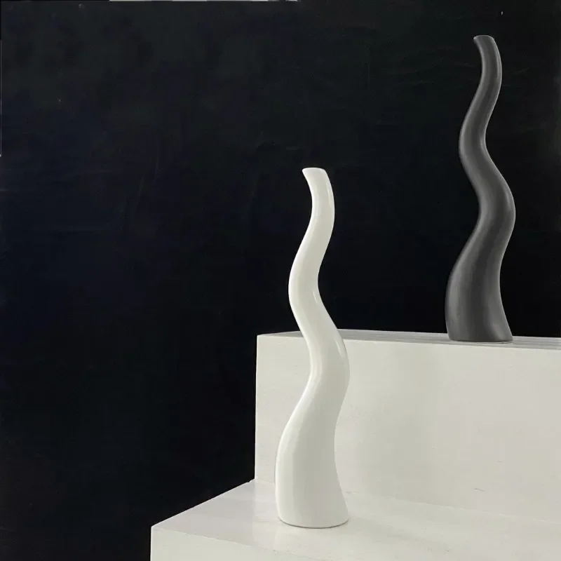 

Modern Minimalist S-shaped Ceramic Vase, High-end Exquisite Flower Arrangement Art, Office Hotel Home Decoration Center