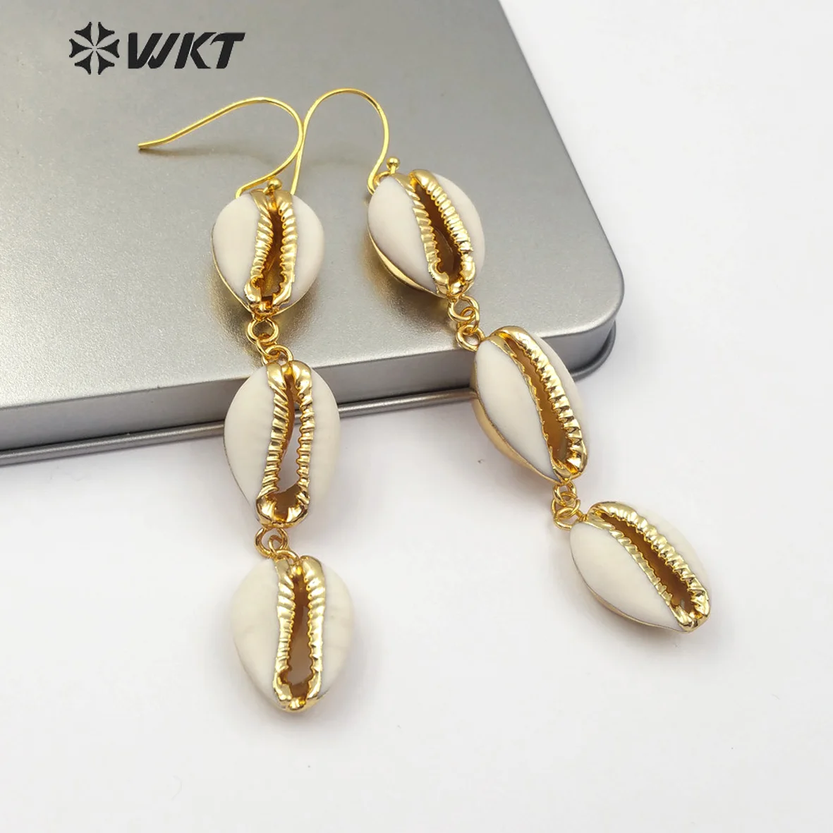 WT-E519 Triple Cowrie Shell Earring Design With 18k Gold Electroplated Earring Beach Jewelry For Special Gifts