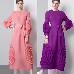 ZUO MAN RU 2024 Autumn New Folded Long Skirt 3D Flower Decoration Lace up Women's Waist slimming Knee length Dress