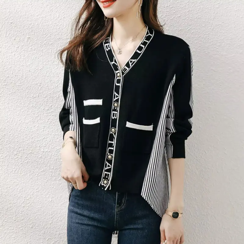 Streetwear Striped Loose Asymmetrical Shirt Spring Autumn Single-breasted Female Korean Chic V-Neck Letter Casual Pockets Blouse