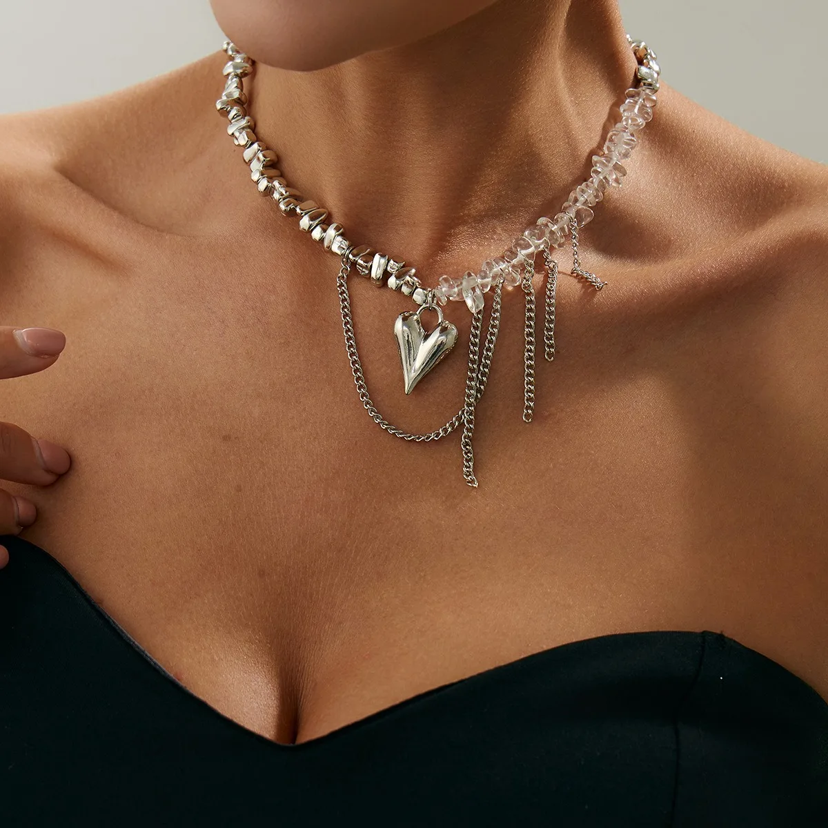 Collar de cuentas de corazón Y2K para mujer, cadena de clavícula de cristal verde Irregular bohemio, Gargantilla fresca, regalos de joyería exquisitos