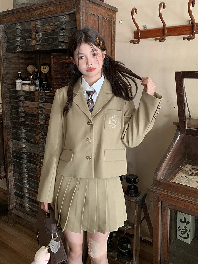 

Autumn New Arrival K-Sle orm Set Women's Khaki Suit Jaet And Skirt Casual Commute Workwear Embroidered ket Design