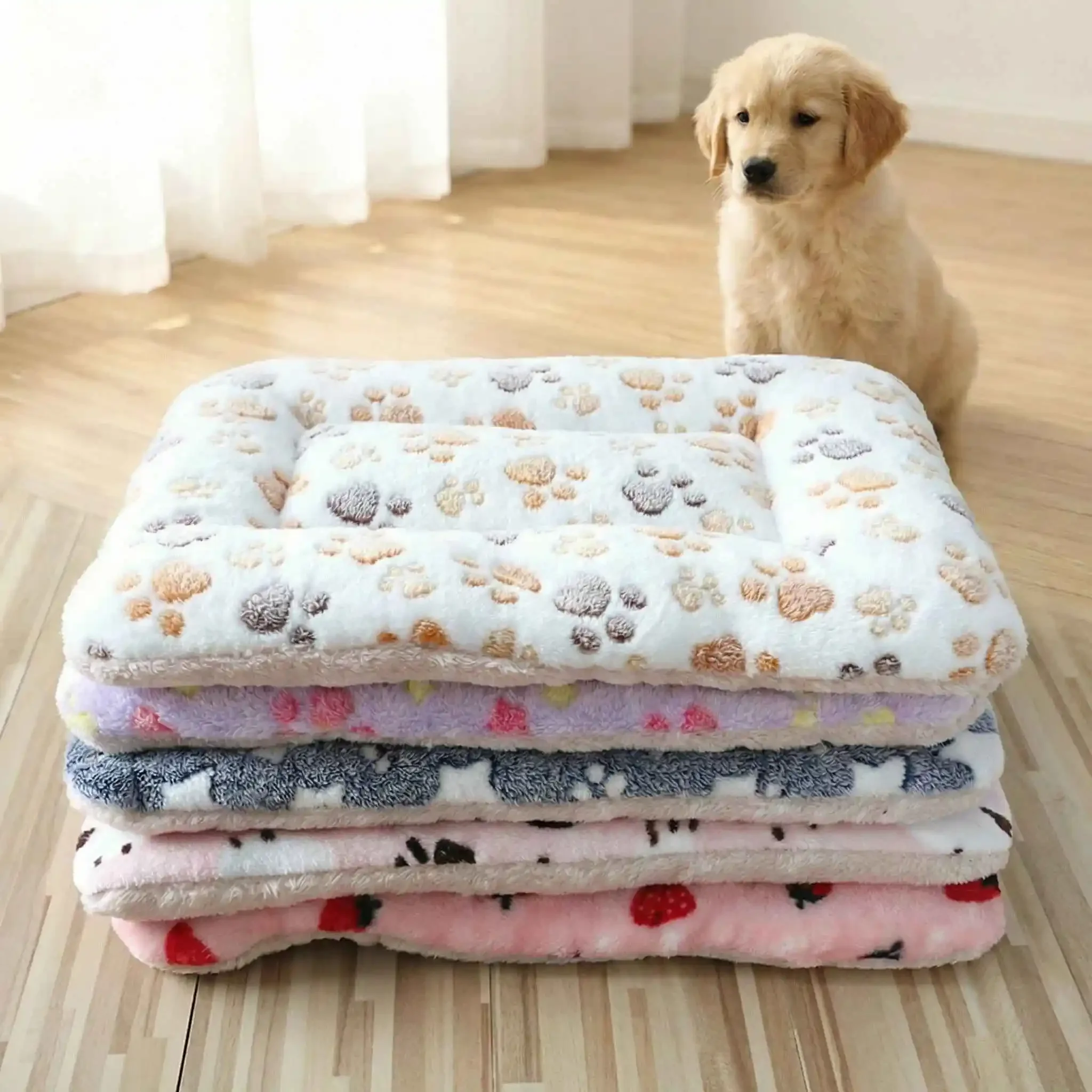 Cama Portátil para Cães, Tapete de Dormir para Animais de Estimação, Manta de Pelúcia Lavável, Sofá-Cama para Gatos, Confortável, Quente e Macio, Toalha Relaxante de Flanela para Casa e Viagem