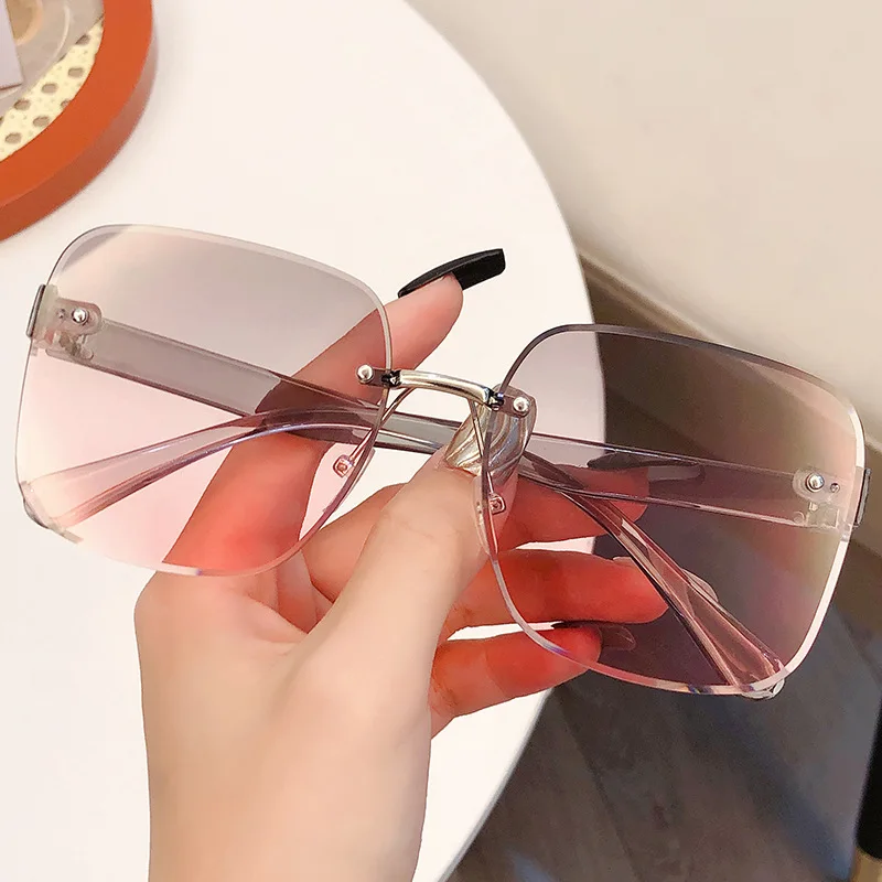 2023 New Vintage Oversized Sunglasses Fashion Brand Big Frame Sun Glasses Female Style Designer Glasses UV400 Oculos De Sol image 6